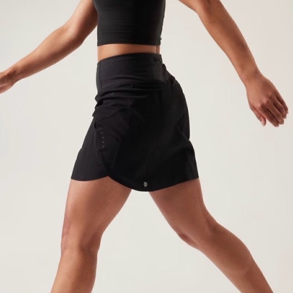 Dresses & Skirts - Athleta Run With It 14 Inch Skort Size Xs
